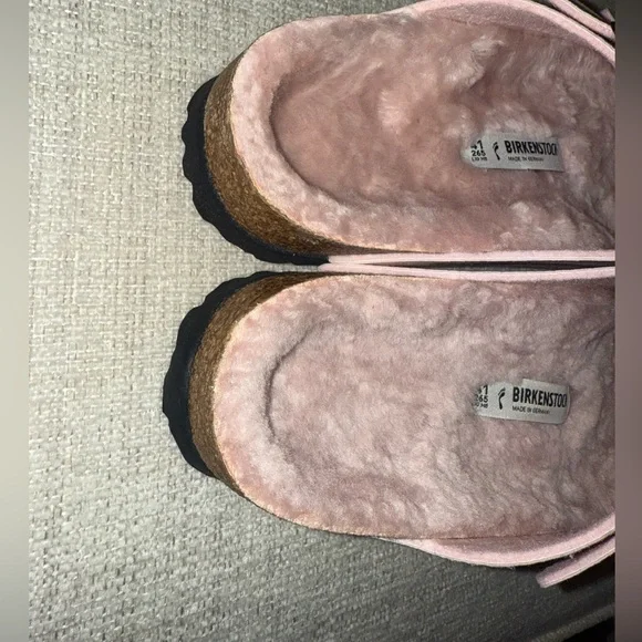 Birkenstock Microfiber Shearling Sandal - Desert Dust Rose - Picture 3 of 8